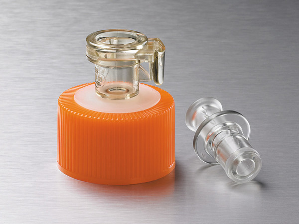 Corning® 33 mm Polyethylene Filling Cap with 1/8 (3.2 mm) ID Tubing and a Female Luer 1/8 (3.2 mm) Hose Barb with a Male Luer Lock Plug