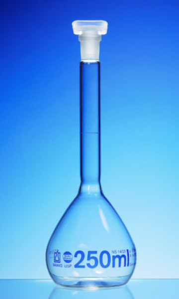 BRAND Volumetric flask, USP, BLAUBRAND®, A, DE-M, 500 ml, Boro 3.3, NS 19/26, PP stopper