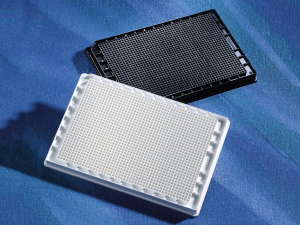 Corning® 1536-well Black, Clear Bottom, Low Base, Polystyrene Not Treated Microplate, 20 per Bag, without Lid, Nonsterile