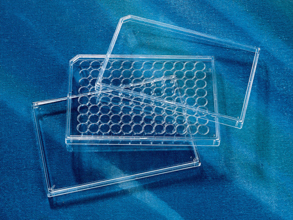 Corning® Polystyrene 96-well Microplate Low Evaporation Lid with Corner Notch, Condensation Rings, Sterile, Individually Wrapped