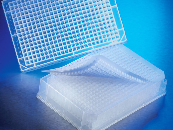 Corning® 384-well Clear Round Bottom Polypropylene Not Treated Deep Well Plate, Square Well, 5 per Bag, Sterile