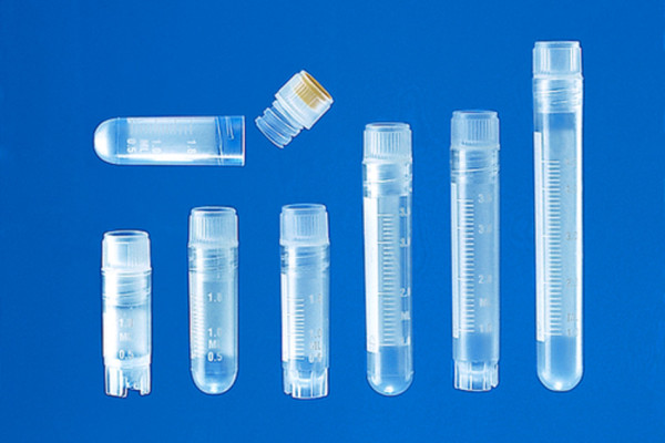 BRAND Cryotubes, 4 ml, sterile, PP, with internal thread, 12.5x70 mm, screw cap, self-standing