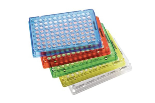 Eppendorf twin.tec PCR Plate 96 LoBind, semi-skirted, 250 µL, PCR clean, farblos, 25 Platten
